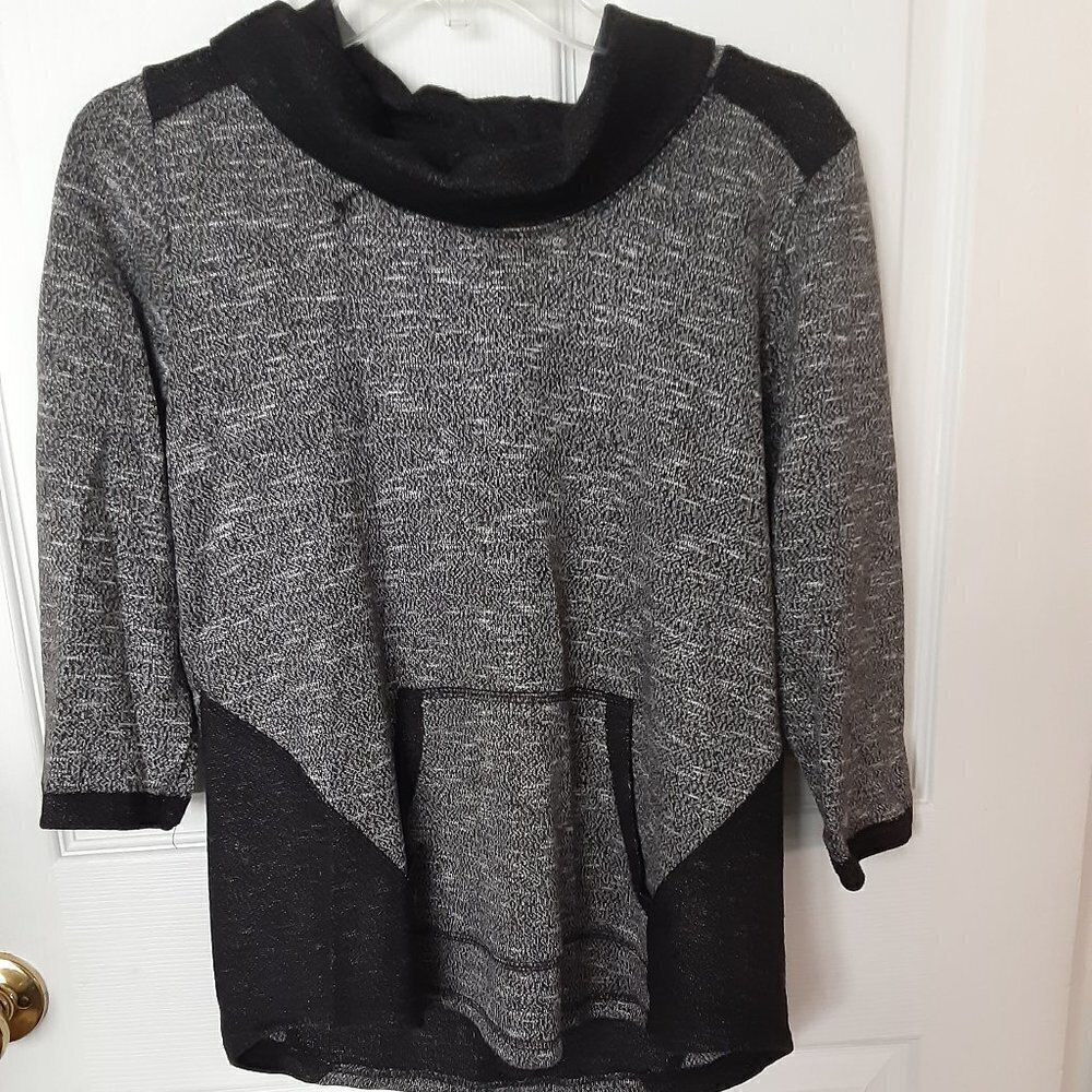Ruby Rd. Size Small Black/Gray Cowl Neck 3/4 Length Sleeve Sweater